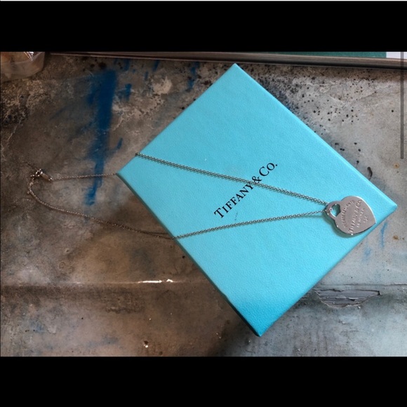Auth Please Return to Tiffany & Co. Heart Necklace - Picture 3 of 10